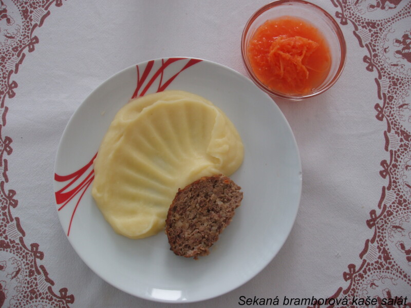 Sekaná bramborová kaše salát